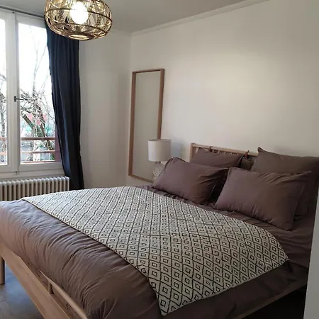 M058-059 Jolie En Colocation *